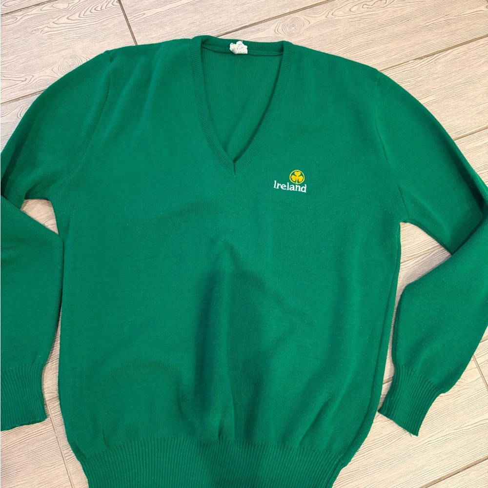 Vintage Vibrant Green Ireland V-Neck Sweater